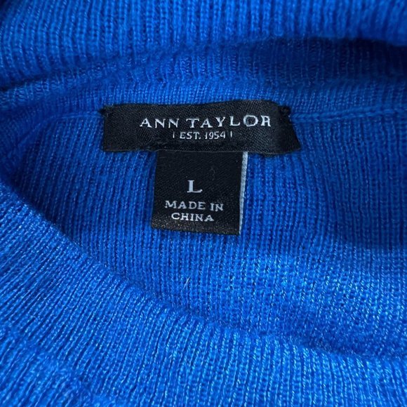 Ann Taylor Turtleneck Sweater L Blue Cashmere Blend Long Sleeve Lightweight Slim - Picture 7 of 8